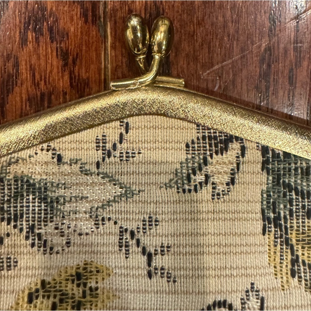 Vintage Tapestry Clutch Floral Bag Chain Handle Cream Green Yellow Red Artsy Art - Picture 3 of 6